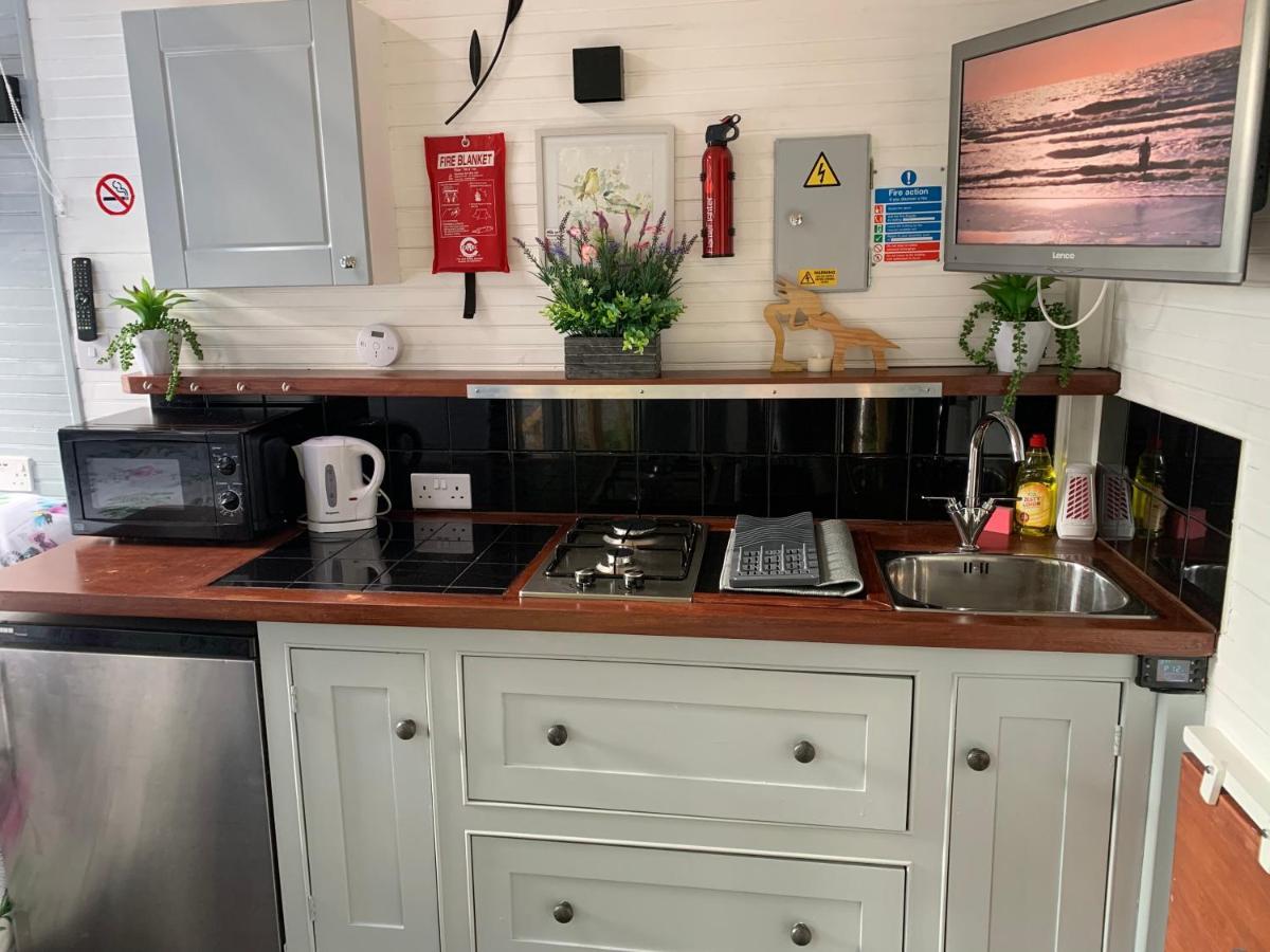 Shepherds Hut Bath Wick  Екстер'єр фото
